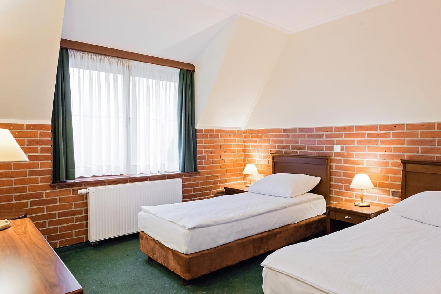 Hotel Szymbark Szymbark  Buitenkant foto
