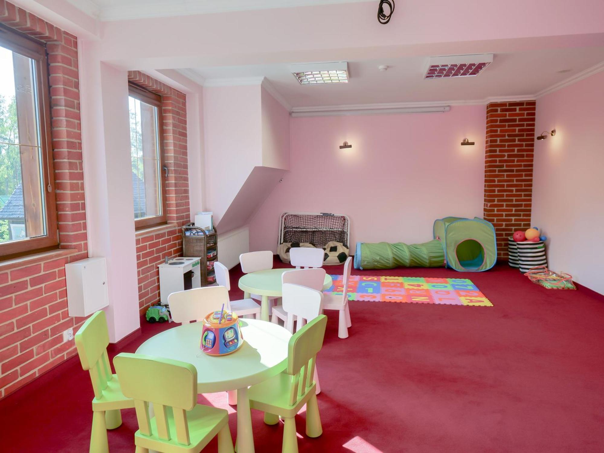 Hotel Szymbark Szymbark  Buitenkant foto