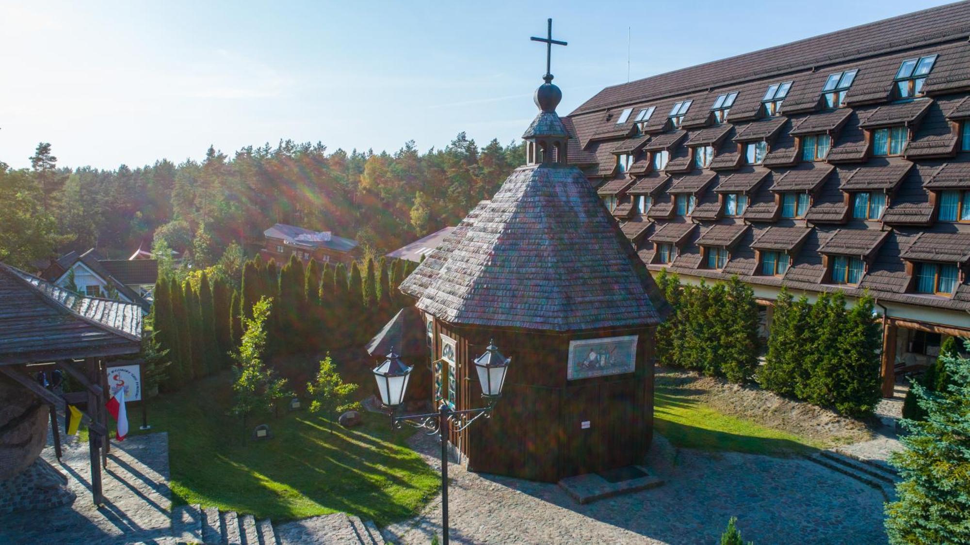 Hotel Szymbark Szymbark  Buitenkant foto