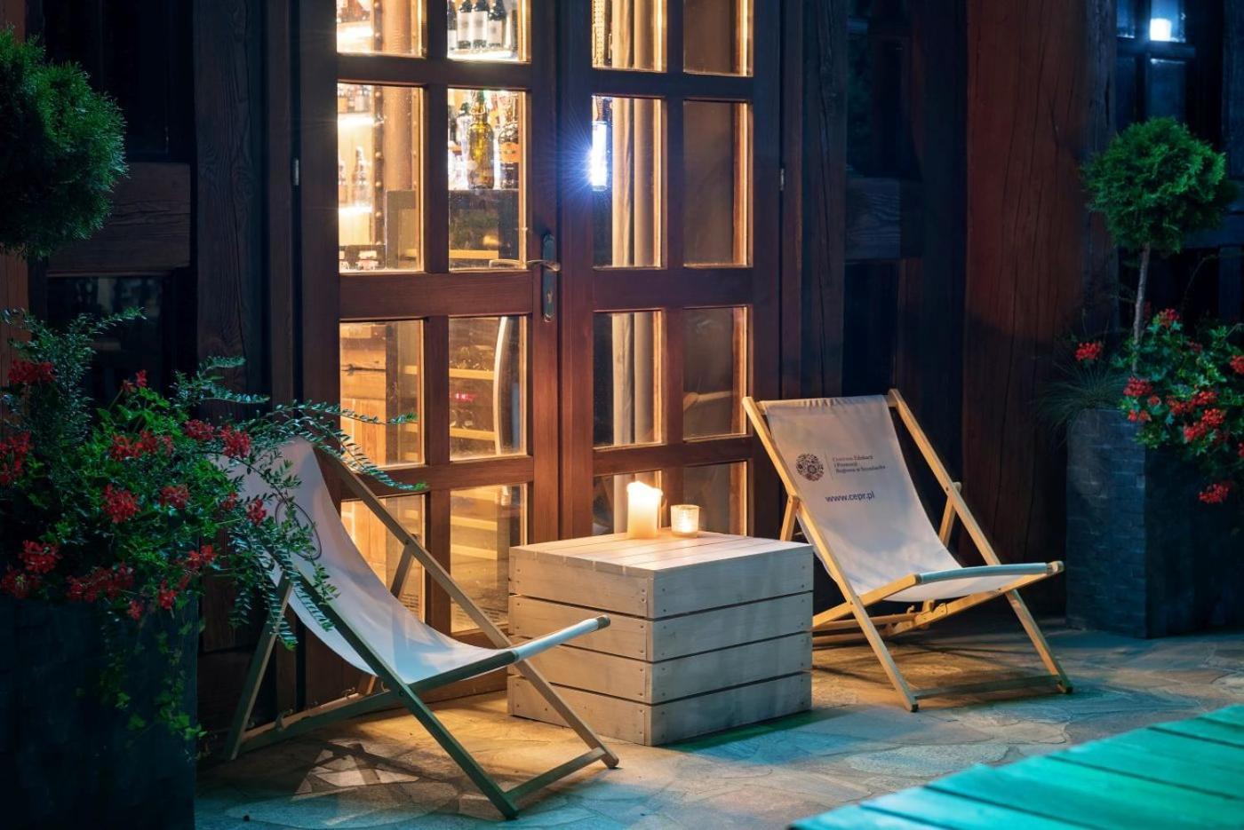 Hotel Szymbark Szymbark  Buitenkant foto