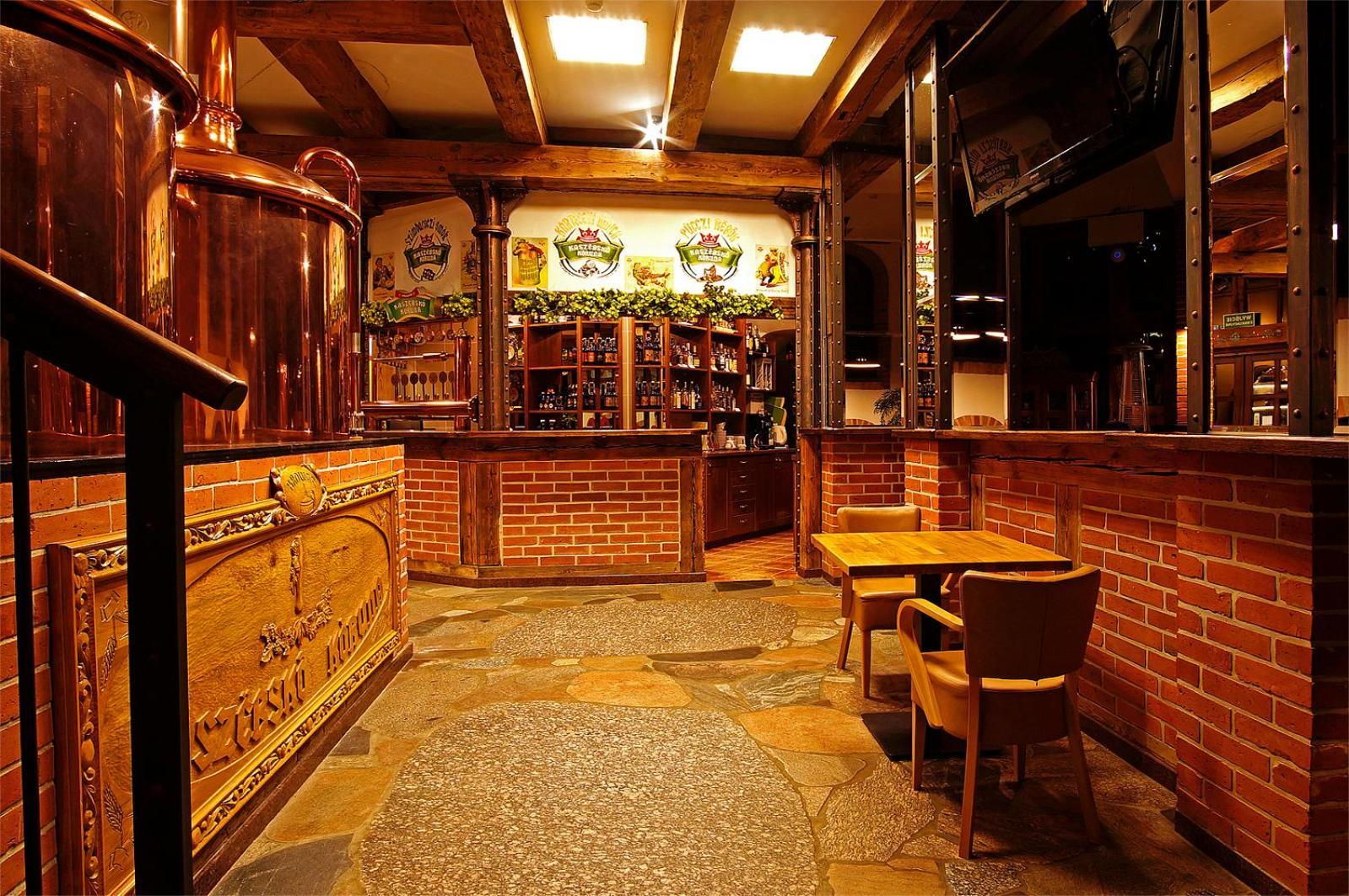 Hotel Szymbark Szymbark  Buitenkant foto