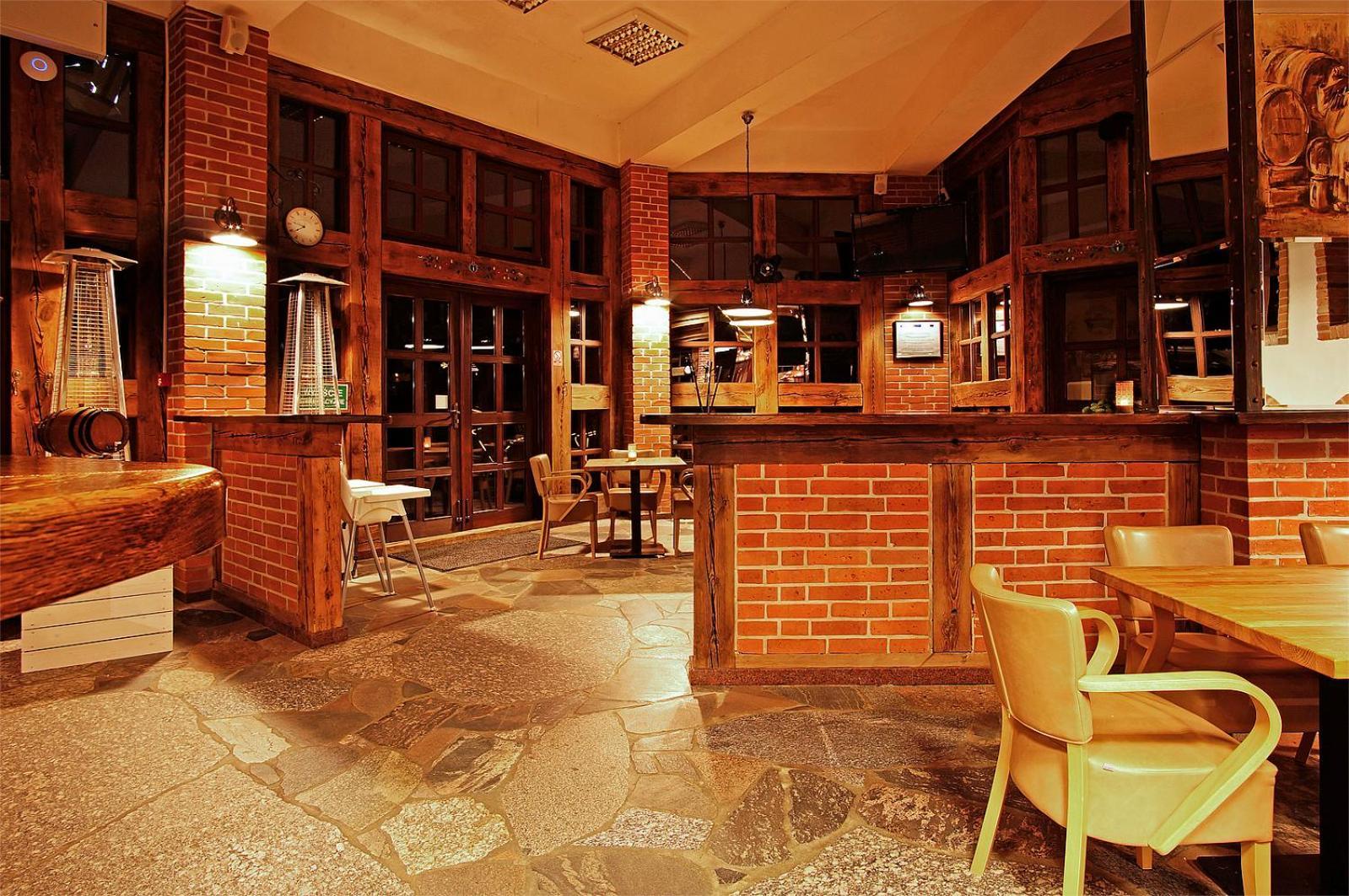 Hotel Szymbark Szymbark  Buitenkant foto